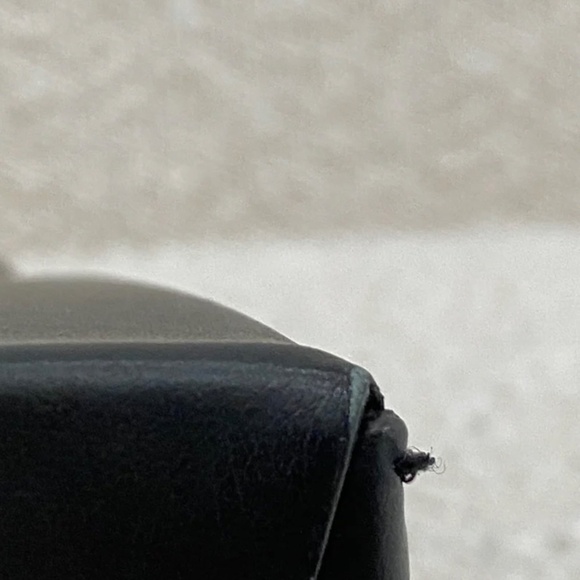 Authentic Off-White Sculpture leather Crossbody Bag - Picture 12 of 16